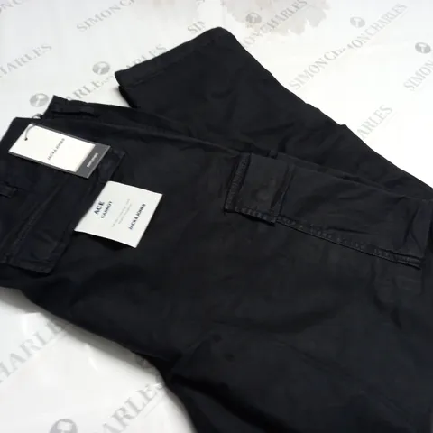 JACK & JONES ACE CARROT BLACK CARGO TROUSERS - W36 L32