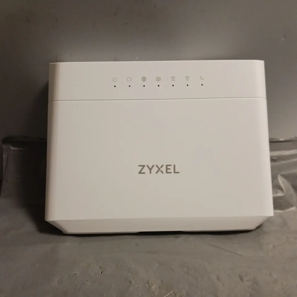 BOXED FRESH FIBRE WI-FI 6 ROUTER EX3301-T0