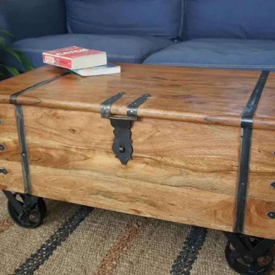 PIPPIN COFFEE TABLE WITH STORAGE 