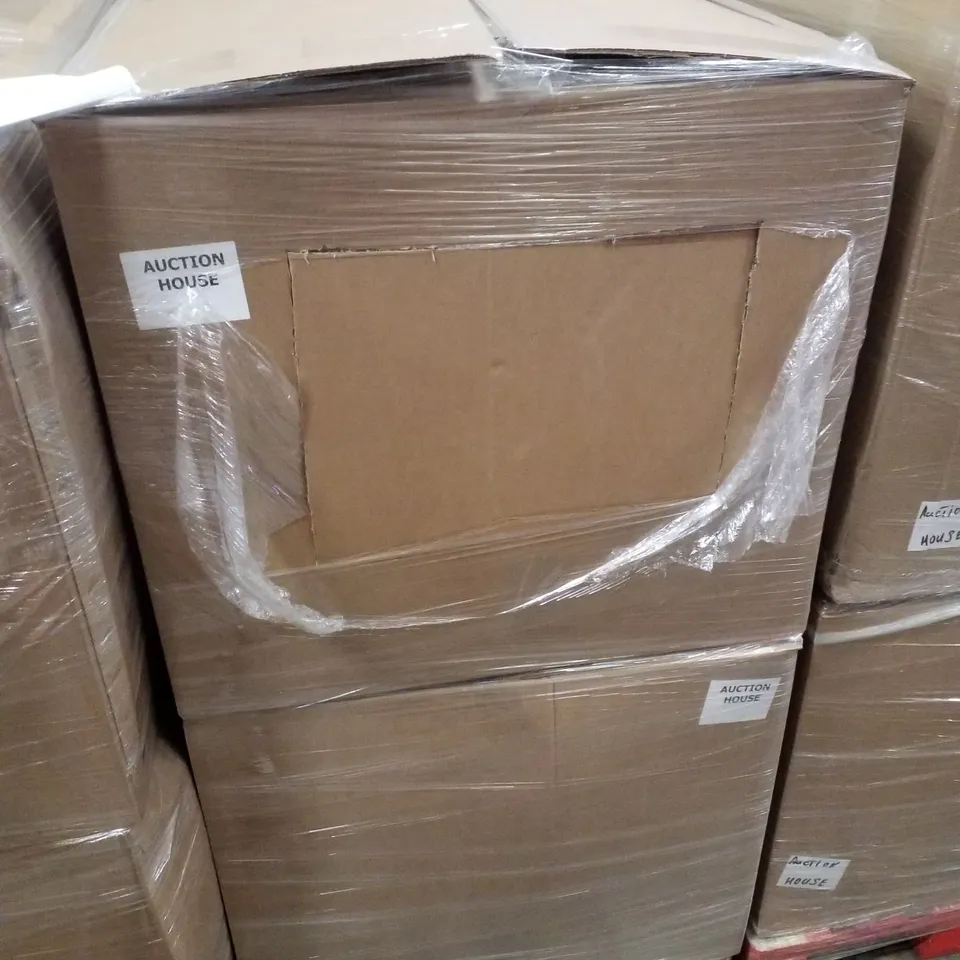 PALLET CONTAINING ASSORTED PILLOWS & WEIGHTED BLANKETS