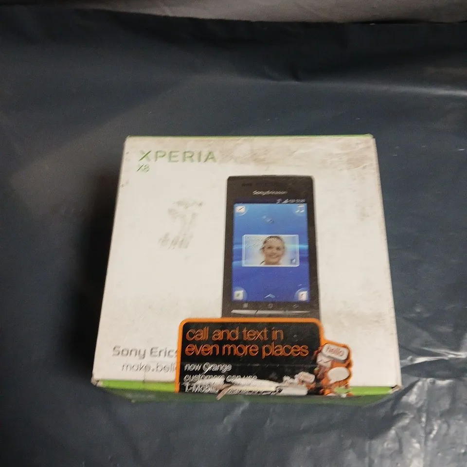 SONY ERICSSON XPERIA SMARTPHONE – BLACK - WITH BOX