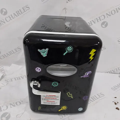 SO CHILL MINI FRIDGE BLACK