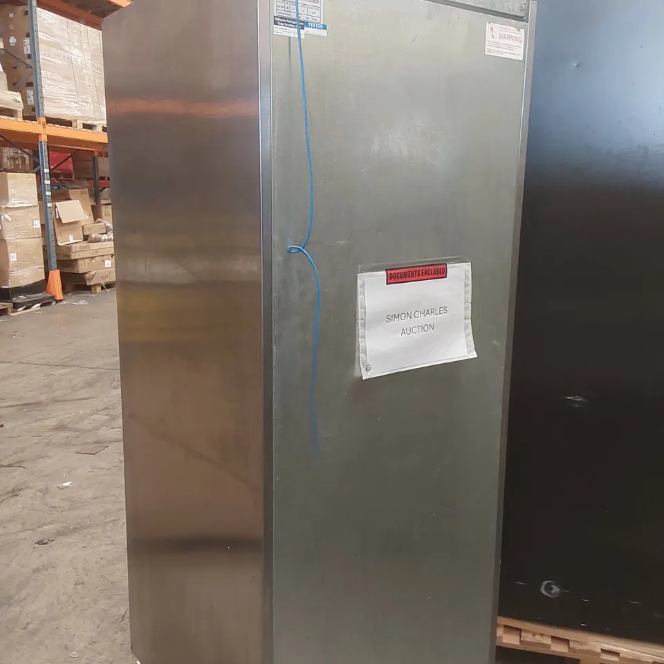 WILLIAMS LJ1SA COMMERCIAL UPRIGHT FREEZER
