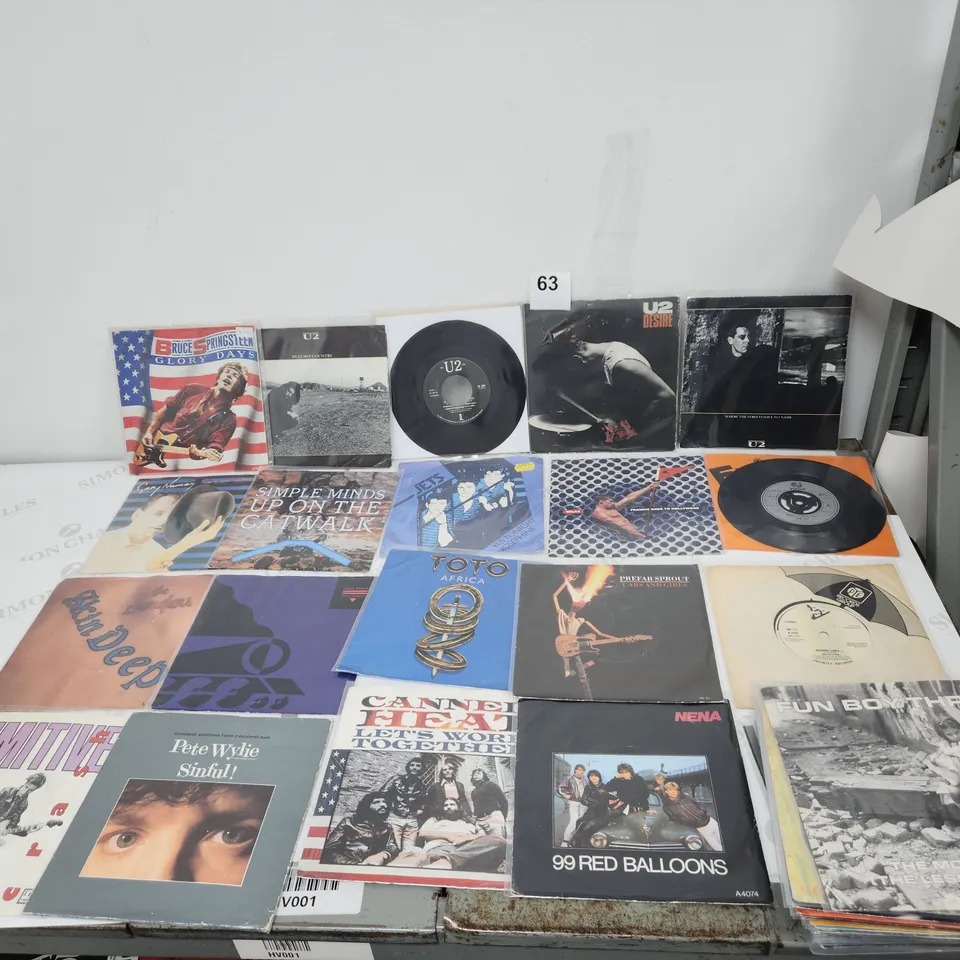 A COLLECTION OF 38 X U2, THE STRANGLERS, THIN LIZZY, GARY NUMAN, SPYRO GYRA, PREFAB SPROUT, PRIMITIVES, DEXY’S, ETC