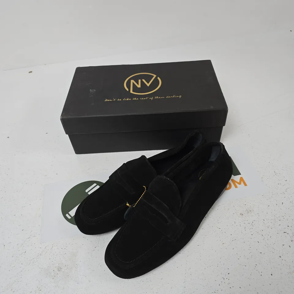 ZOIE NV BLACK VELVET LOAFERS – SIZE 6 (UK) WITH BOX