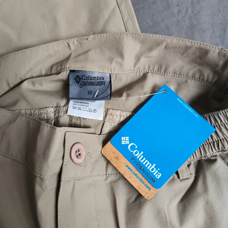 COLUMBIA MEN'S KHAKI HIKING TROUSERS – UK 32