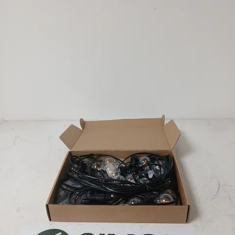 OUTDOOR GARDEN SOLAR LIGHTS