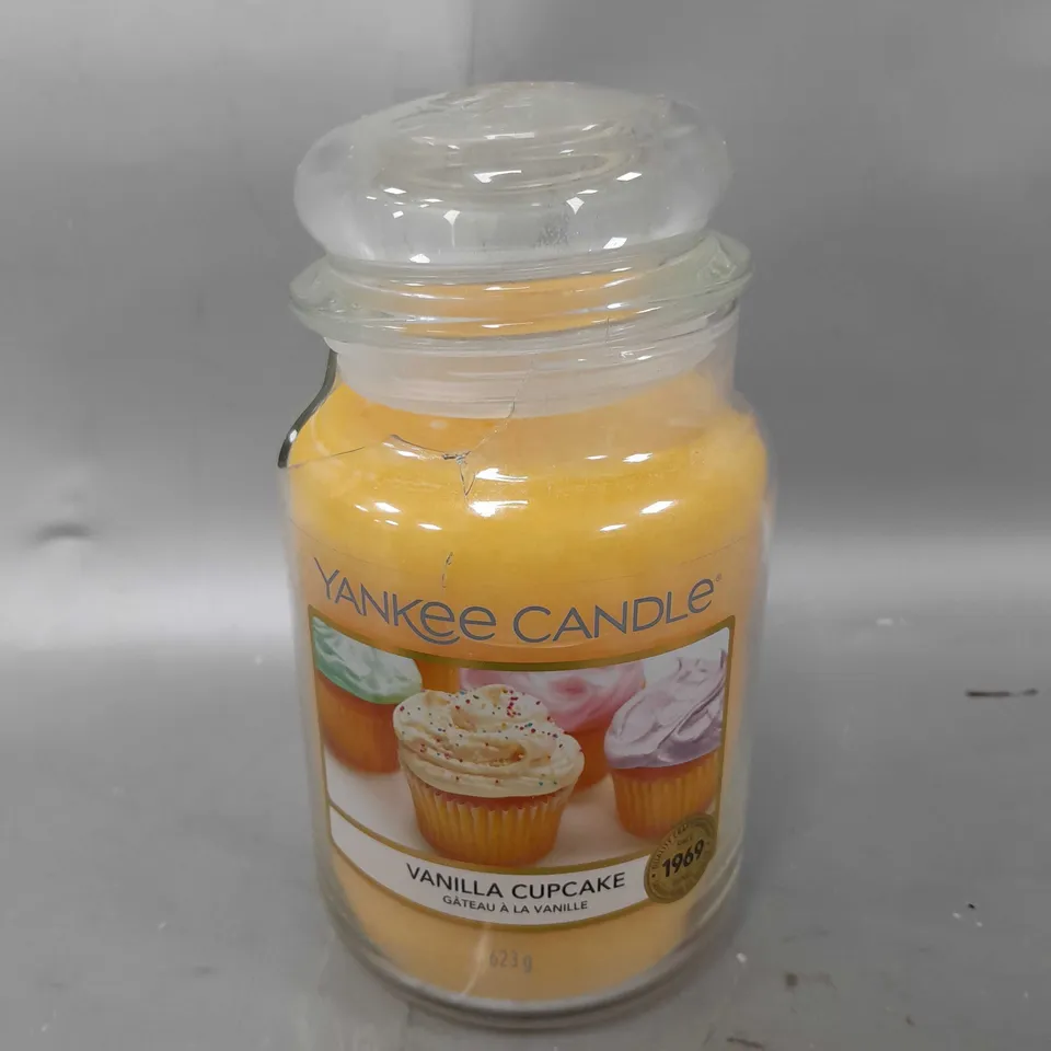 YANKEE CANDLE - CUPCAKE JAR  RRP £30