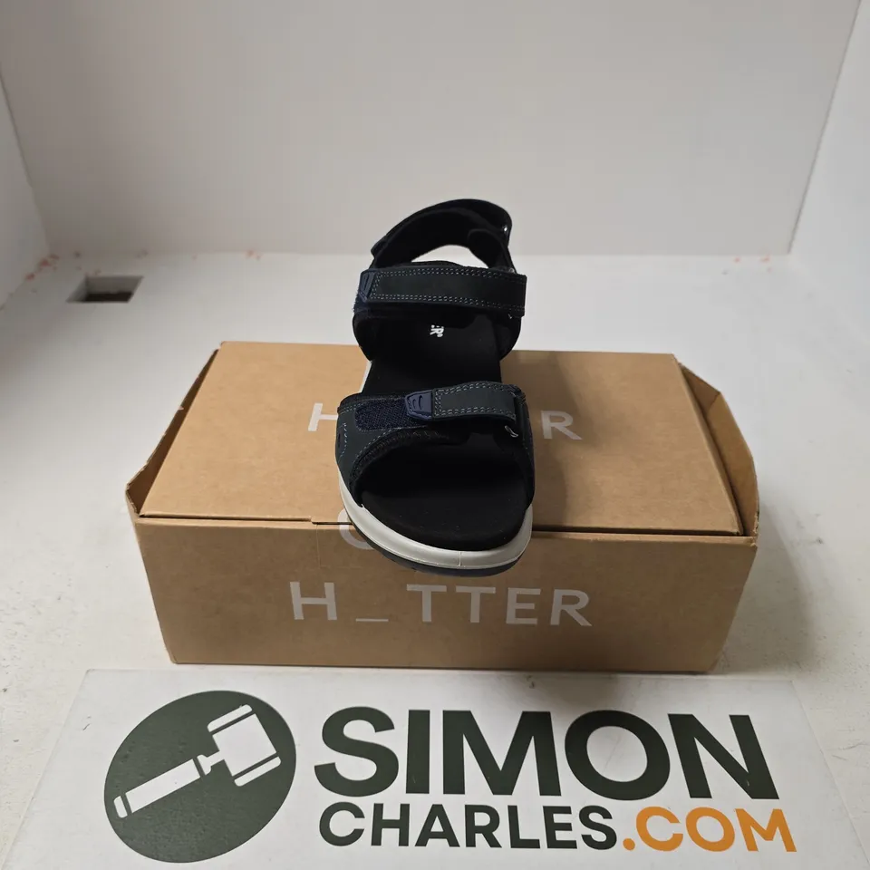 BOXED PAIR OF HOTTER WALK II EXTRA WIDE SANDALS IN NAVY - UK 6