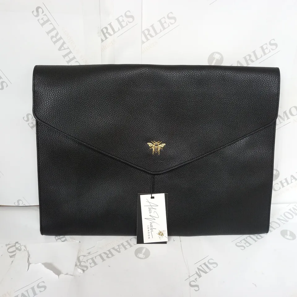 ALICE WHEELER EATON LAPTOP DOCUMENT HOLDER IN BLACK 