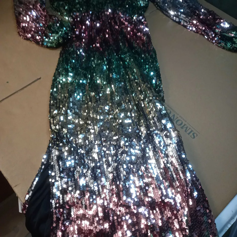 BOOHOO BLUSH SEQUIN OMBE MIDAXI - SIZE 12