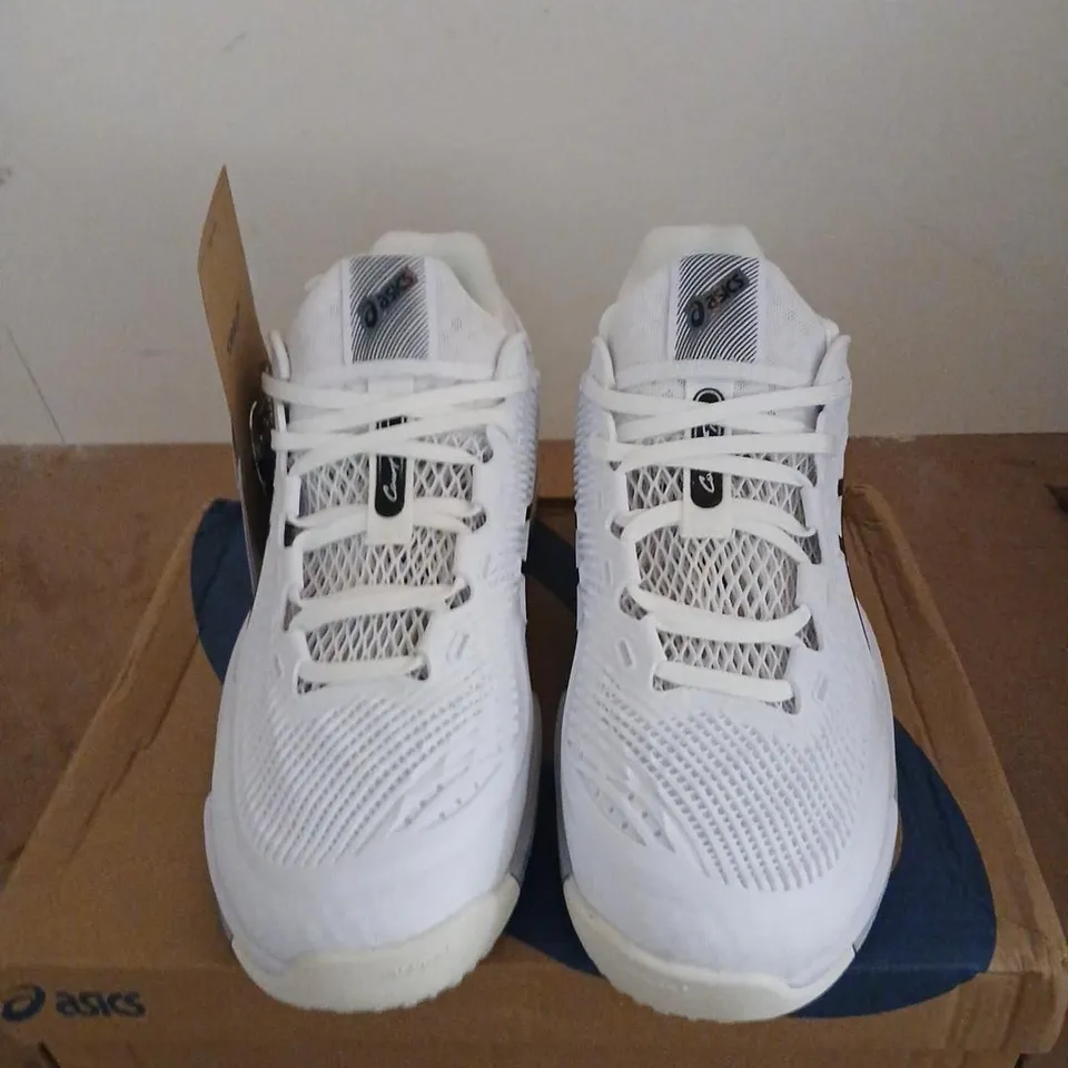 ASICS WHITE MESH RUNNING SHOES – UK 10 (US 11)