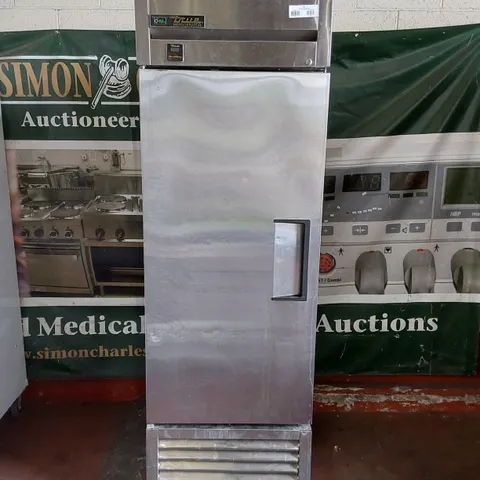 TRUE COMMERCIAL T-23-HC SINGLE DOOR UPRIGHT REFRIGERATOR