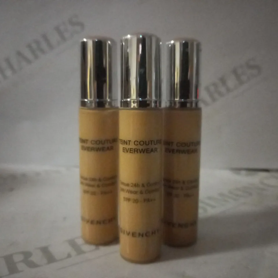 BOX OF APPROX 10 X10ML GIVENCHY TEINT COUTURE EVERWEAR CONCEALER TESTERS #P200