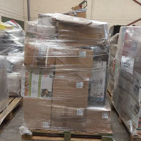 PALLET OF APPROXIMATELY 22 UNPROCESSED RAW RETURN HOUSEHOLD AND ELECTRICAL GOODS TO INCLUDE;