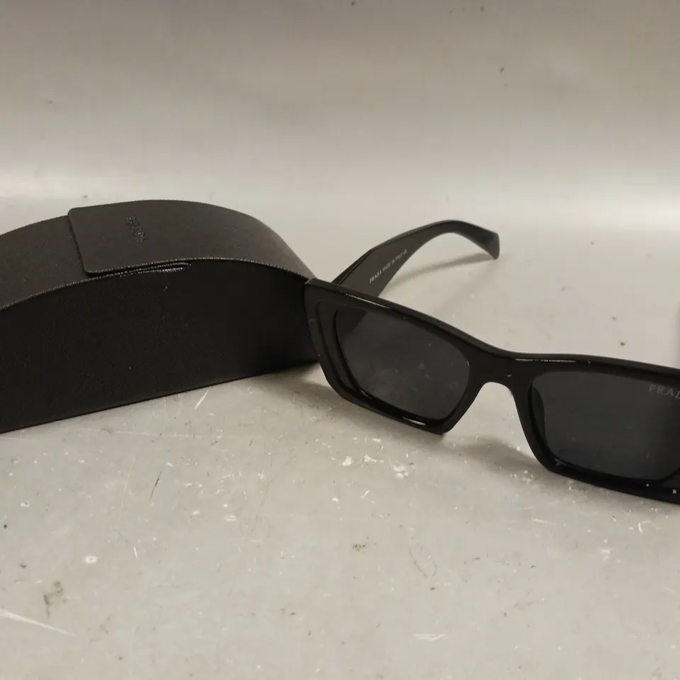PRADA CAT EYE LENS BLACK FRAMED SUNGLASSES 
