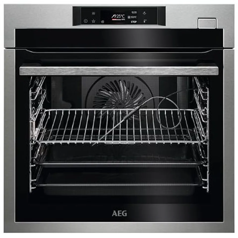 AEG 8000 STEAMBOOST BUILT IN OVEN BSE782380M, 70L CAPACITY, STEAMIFY, FOOD SENSOR, MULTILEVEL COOKING, LED TOUCH DISPLAY, ANTIFINGERPRINT COATING, CHILD LOCK, STAINLESS STEEL