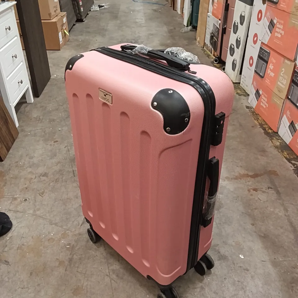 LUGG SKYWANDER LIGHTWEIGHT TRAVEL SUITCASE - PINK 