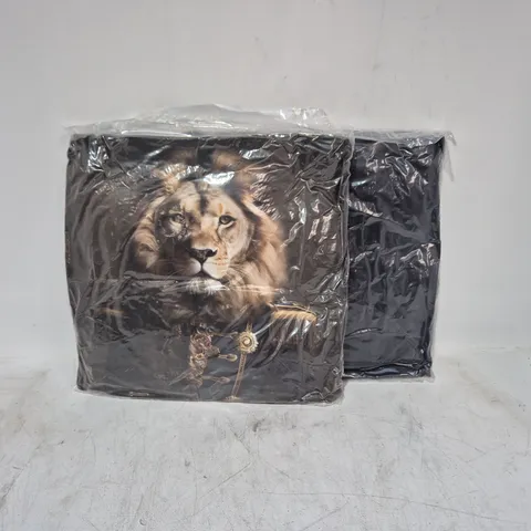 LOT OF 16 AS NEW TOP DOG LION THEMED FILLED CUSHIONS - APPROX 45X45CM