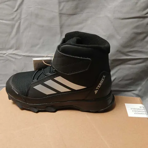 ADIDAS TERREX SNOW CW K KIDS HIKING BOOTS JR4188 – BLACK, WATERPROOF SIZE 2