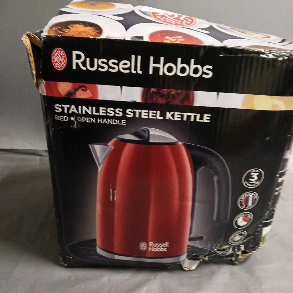 RUSSELL HOBBS STAINLESS STEEL KETTLE IN RED