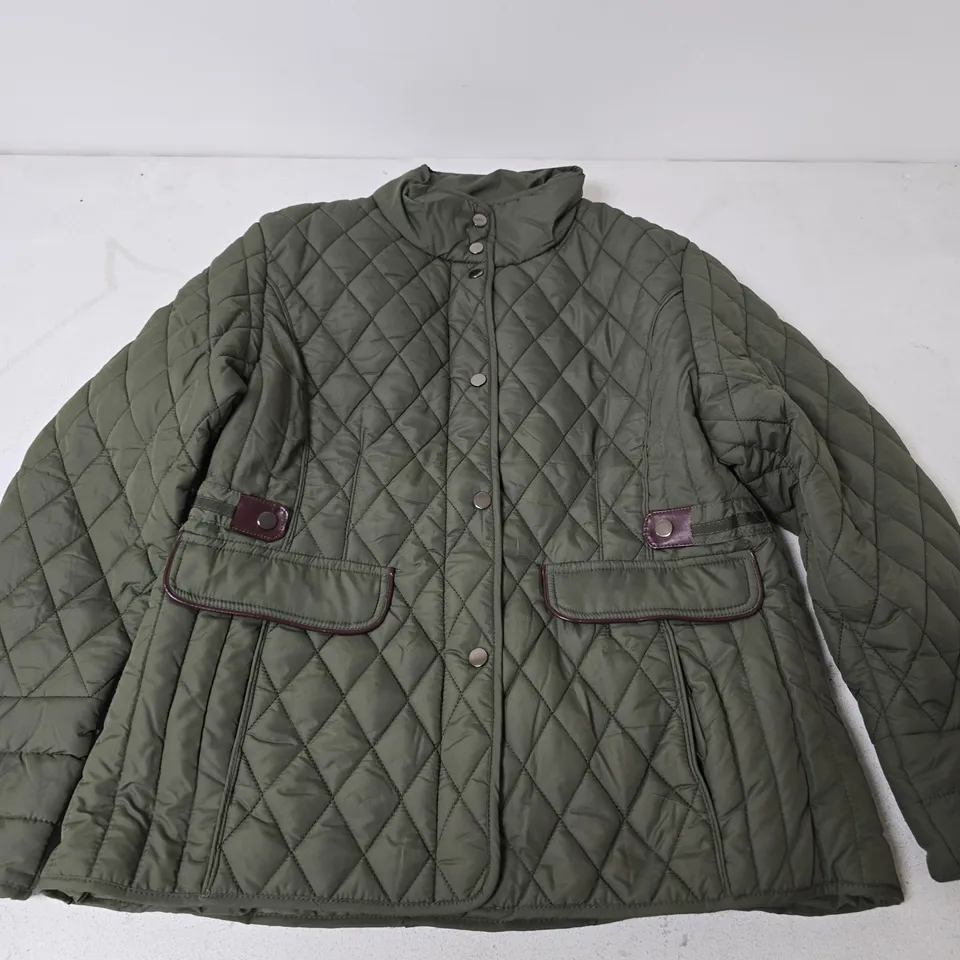 CHARLOTTE WEST AUTUMN WINTER GREENWICH QUILTED JACKET IN GREEN - SIZE 20