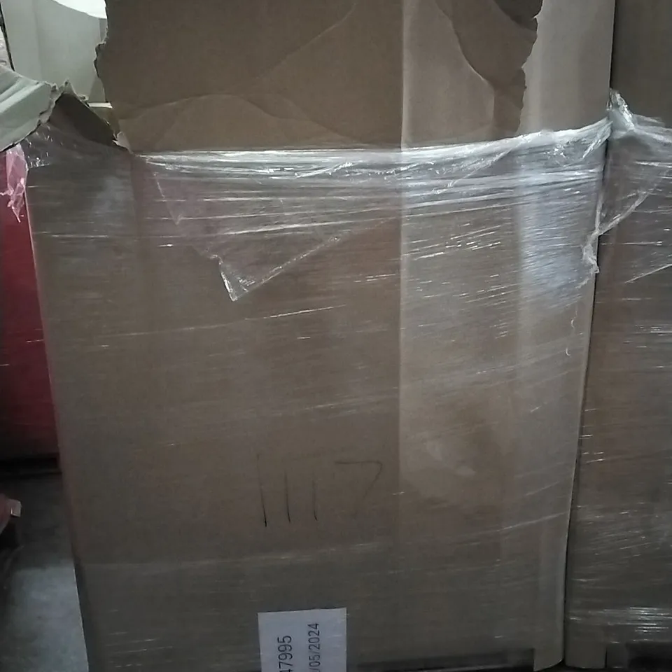 PALLET OF ASSORTED PRODUCTS INCLUDING BLACK PROTECTIVE CASES AND ASSORTED TOILET SEATS