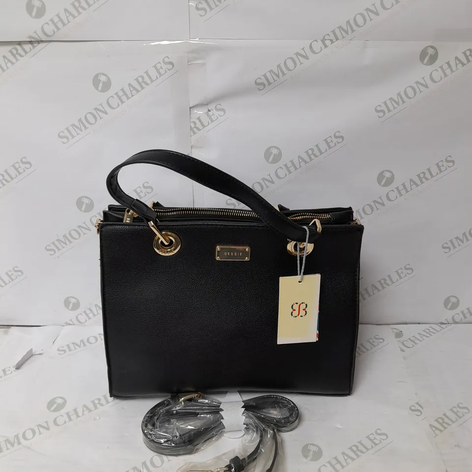 BESSIE LONDON HANDBAG IN BLACK WITH GOLD DETAILS