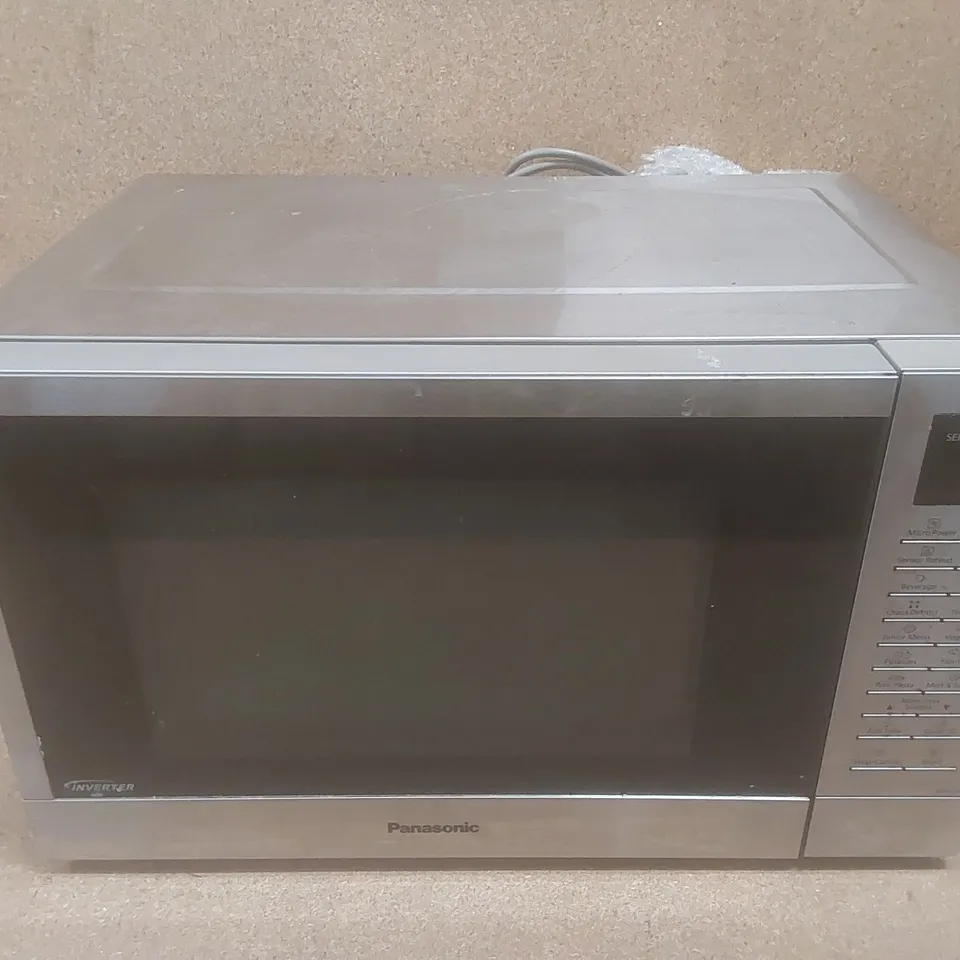 BOXED PANASONIC NN-ST48KS STAINLESS MICROWAVE OVEN 