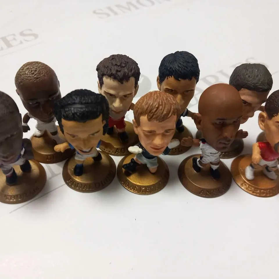 APPROXIMATELY 31 ASSORTED CORINTHIAN MICROSTARS