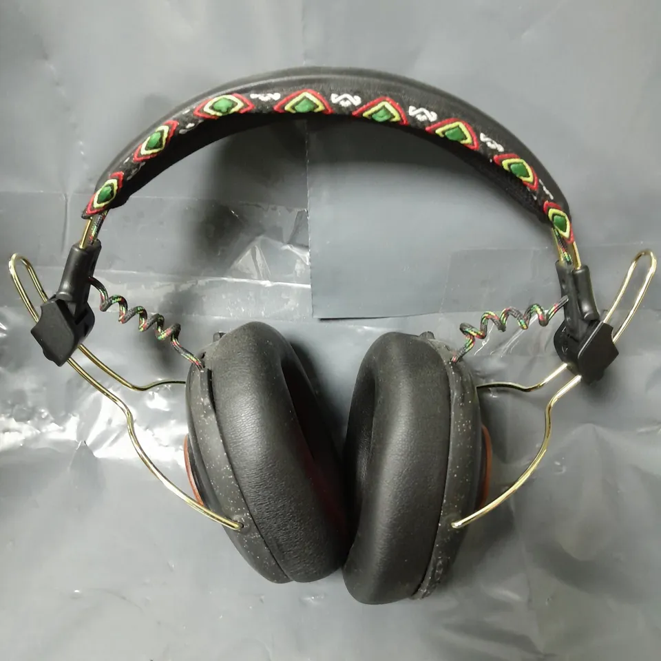 BOXED POSITIVE VIBRATION FREQUENCY HEADPHONES IN BLACK