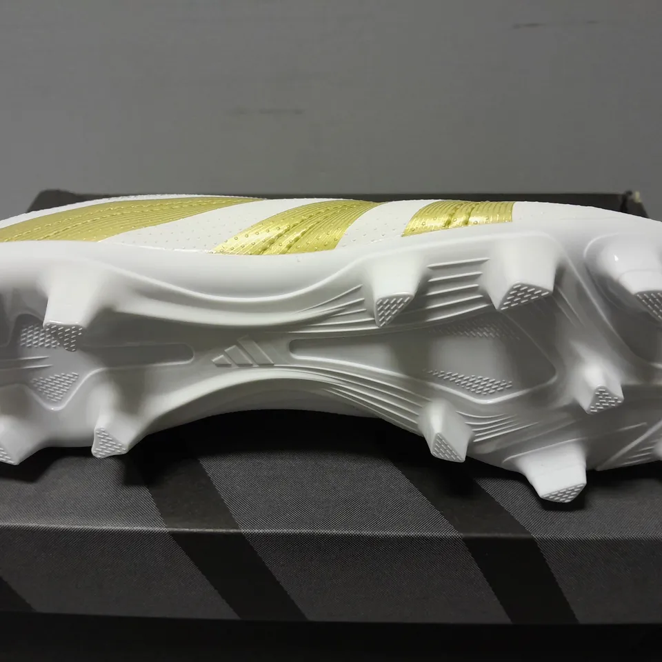 BOXED PAIR OF ADIDAS PREDATOR CLUB FLEXIBLE GROUND CLEATS IN WHITE/GOLD - 