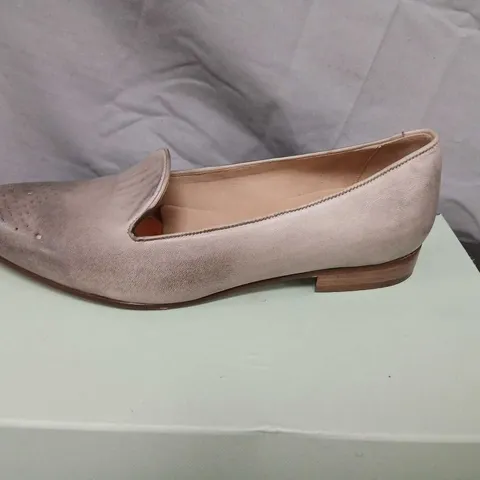 CALPIERRE TAUPE SUEDE LOAFERS – DL-73 (EU 39.5) WOMEN'S UK 6.5 