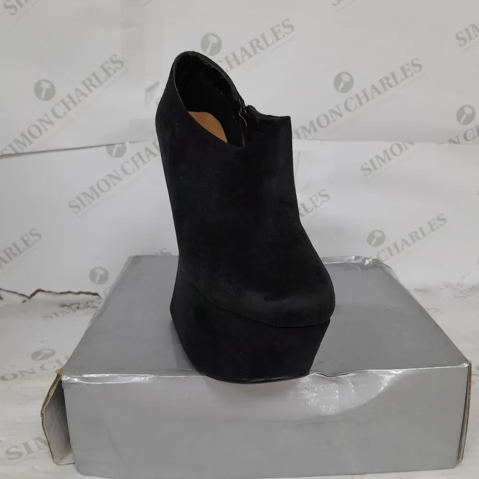 BOXED PAIR OF CASANDRA PLATFORM ANKLE HEEL IN BLACK SUEDE WITH SILVER STUDS SIZE 6
