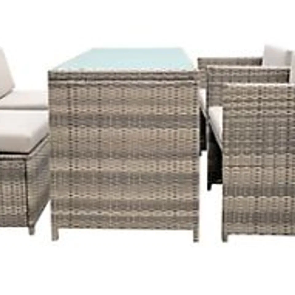 SORON WICKER DINING SET
