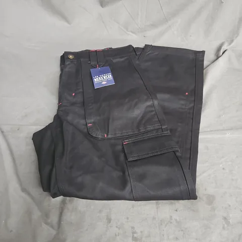 LEE COOPER MENS WORKWEAR CARGO TROUSER IN BLACK SIZE W42 L29