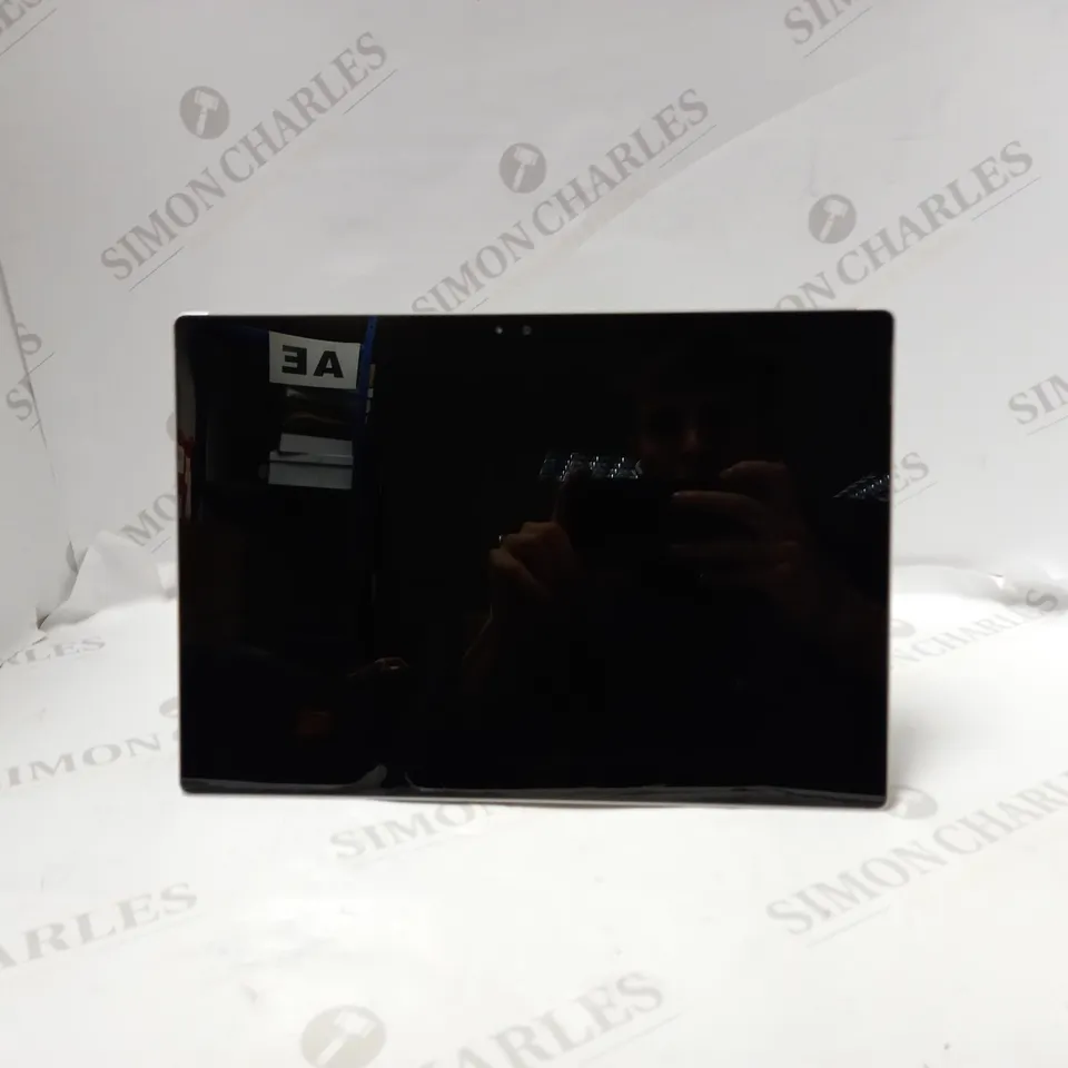 MICROSOFT PRO SURFACE 4 - SILVER 