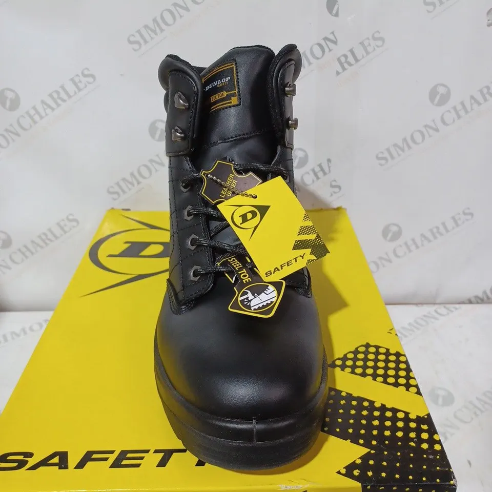 BOXED DUNLOP DAKOTA MENS SAFETY BOOTS - SIZE 10