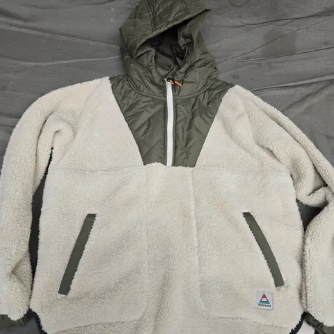 PASSENGER BEAUMONT RECYCLED SHERPA HOODED FLEECE IN WARM IVORY - SMALL