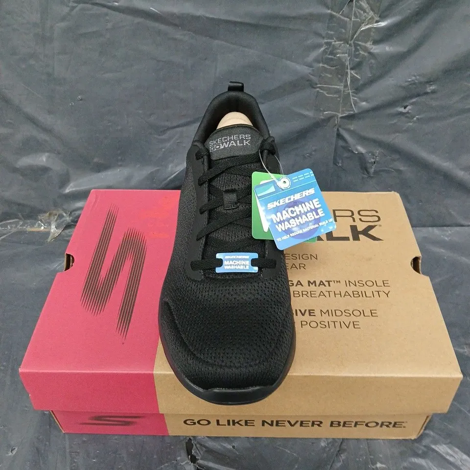 BOXED PAIR OF SKETCHERS GO WALK JOY BLACK UK 8