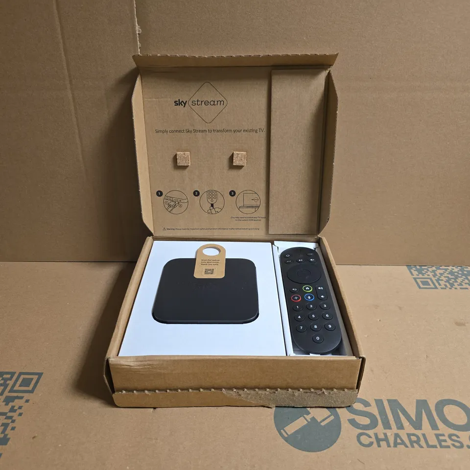 BOXED SKY IP061-EF-ANT-UKIE STREAM PUCK