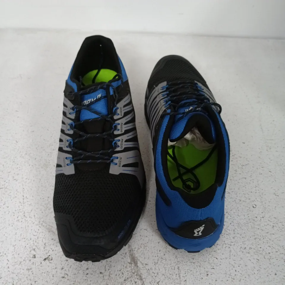 BOXED PAIR OF INOV MENS ROCLITE 275 TRAINERS IN BLACK/BLUE - UK11