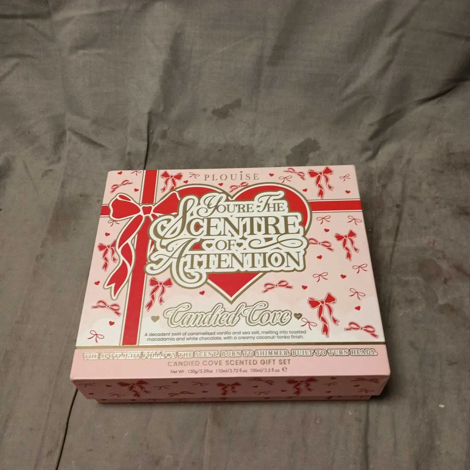 PLOUISE YOURE THE SCENTRE OF ATTENTION CANDIED COVE SET, 3 ITEMS. BOXED
