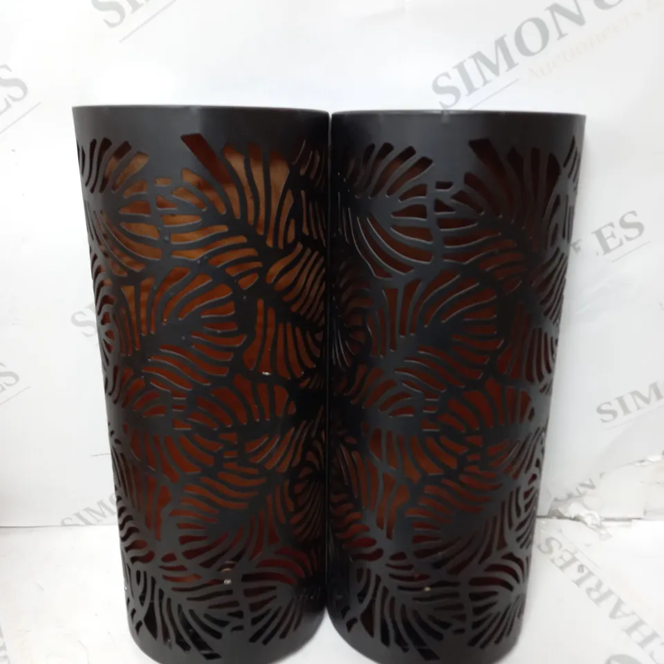 PAIR OF SOLAR POWERED SEMI-CIRCULAR LANTERNS WITH BLACK LEAF PATTERN