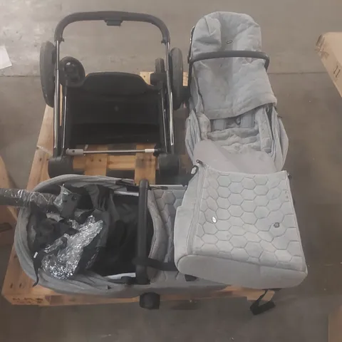 ICANDY PRAM WITH CARRYCOT AND ACCESSORIES 