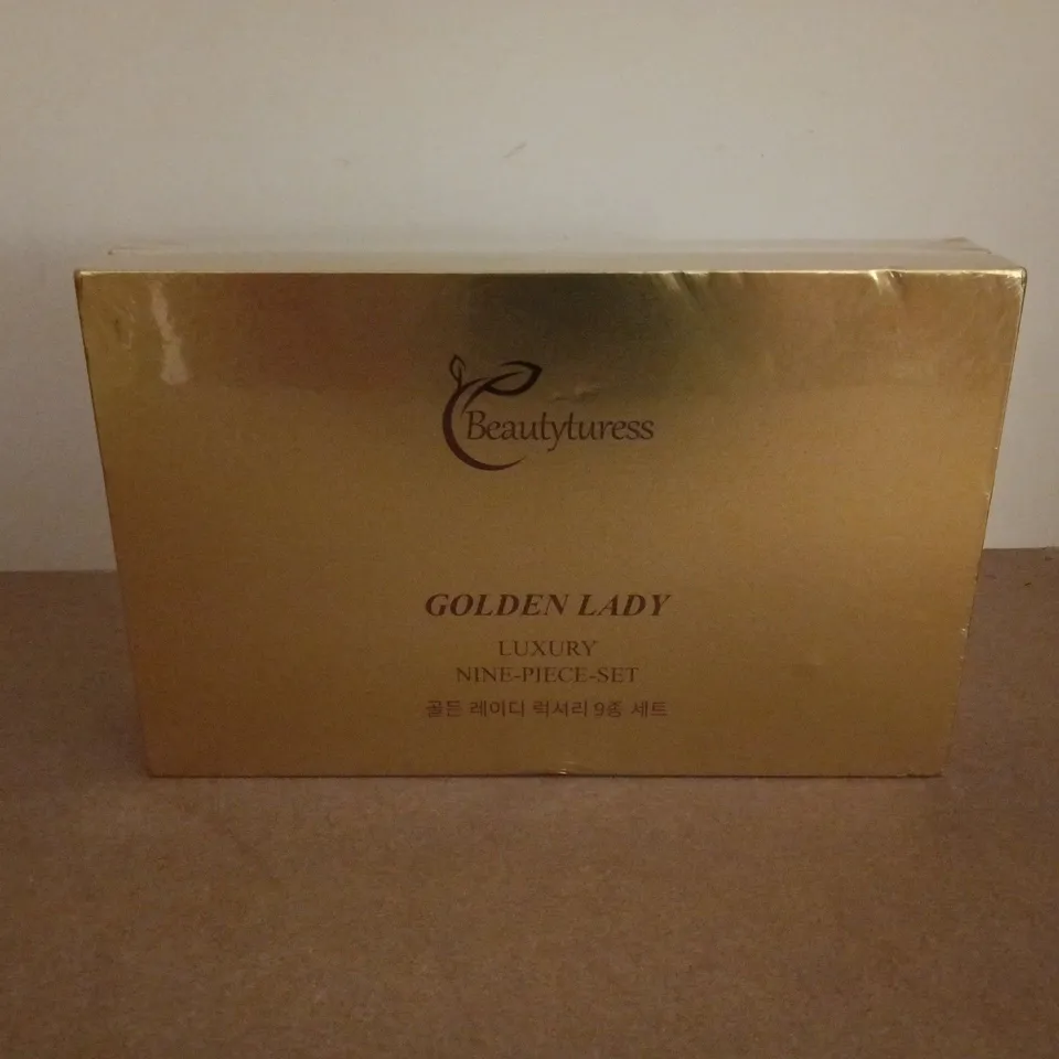 BOXED AND SEALED BEAUTYTURESS GOLDEN LADY LUXURY NINE-PIECE SET