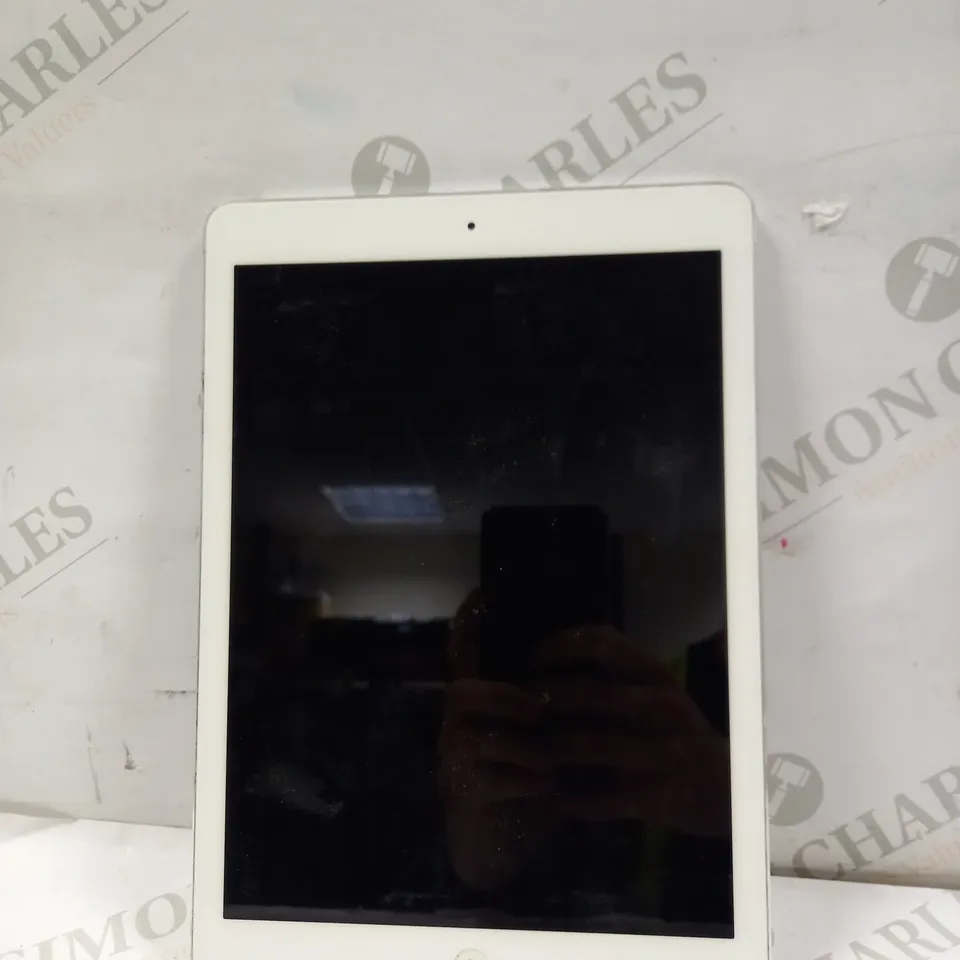 APPLE A1474 IPAD AIR 