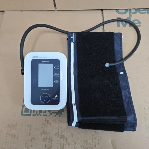A&D DIGITAL BLOOD PRESSURE MONITOR 