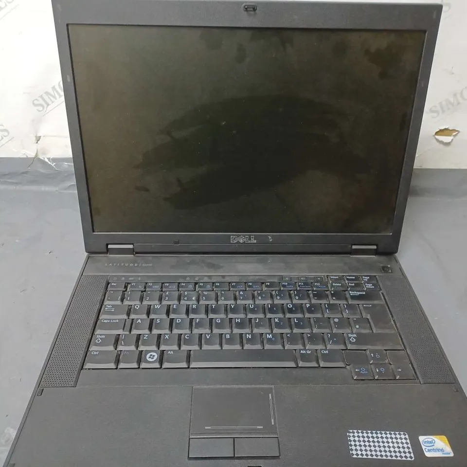 DELL LATITUDE E5500	15 INCH	CORE 2 DUO P8400 2.26GHZ