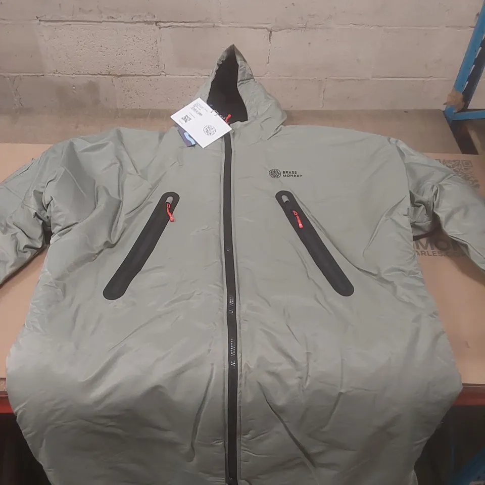 BRAND NEW BAGGED BRASS MONKEY DIP COAT SAGE DESIGN - SIZE L RRP £195